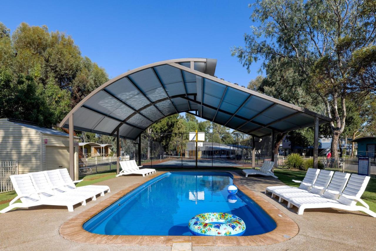 Big4 Deniliquin Holiday Park Exterior photo