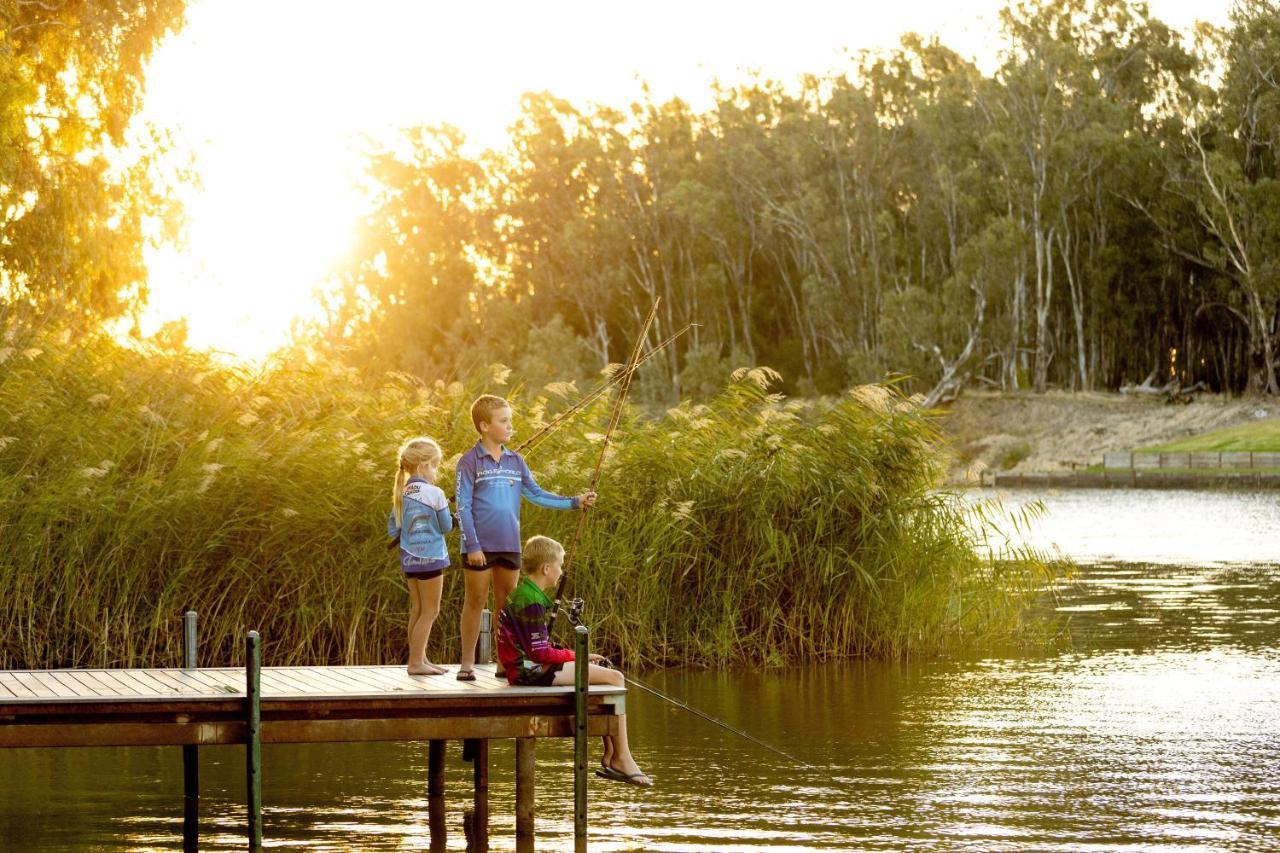 Big4 Deniliquin Holiday Park Exterior photo