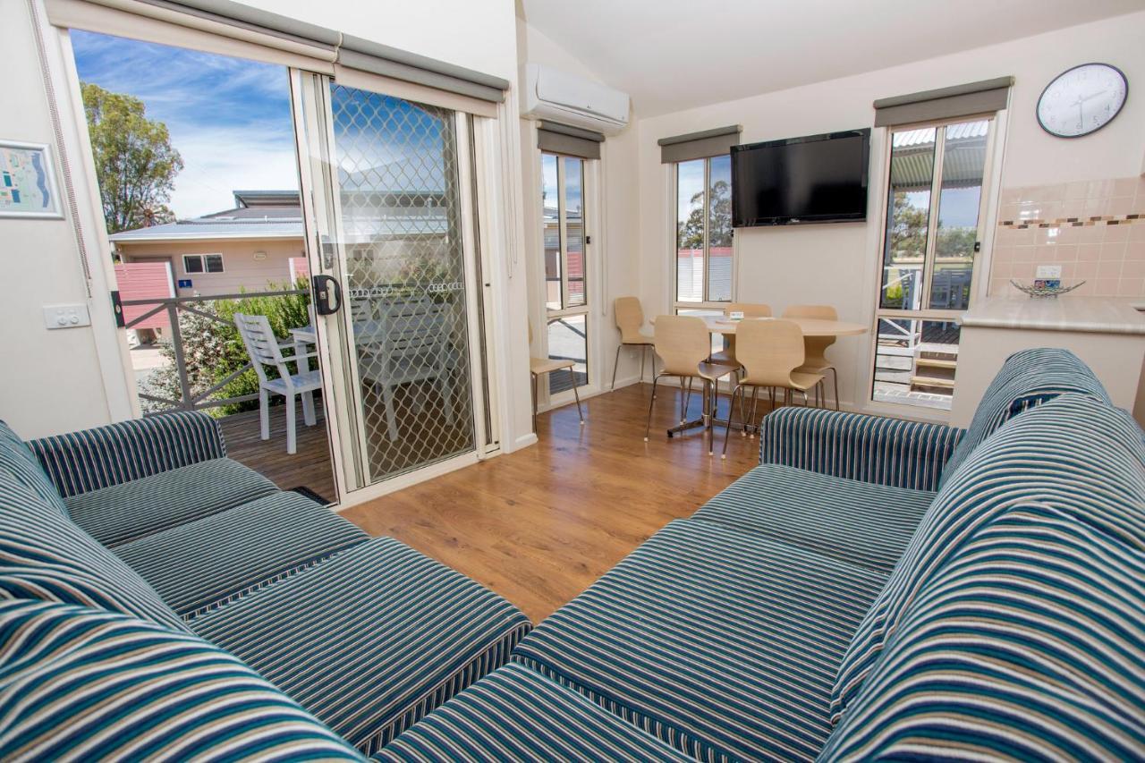 Big4 Deniliquin Holiday Park Room photo