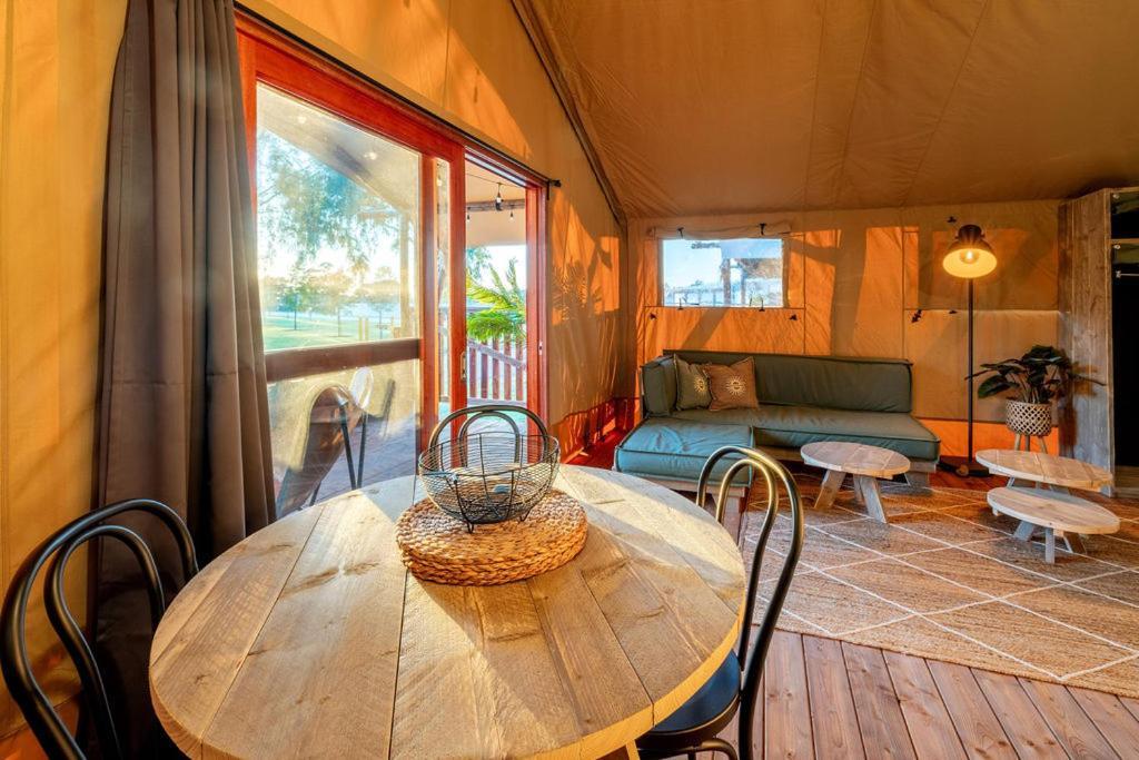 Big4 Deniliquin Holiday Park Exterior photo