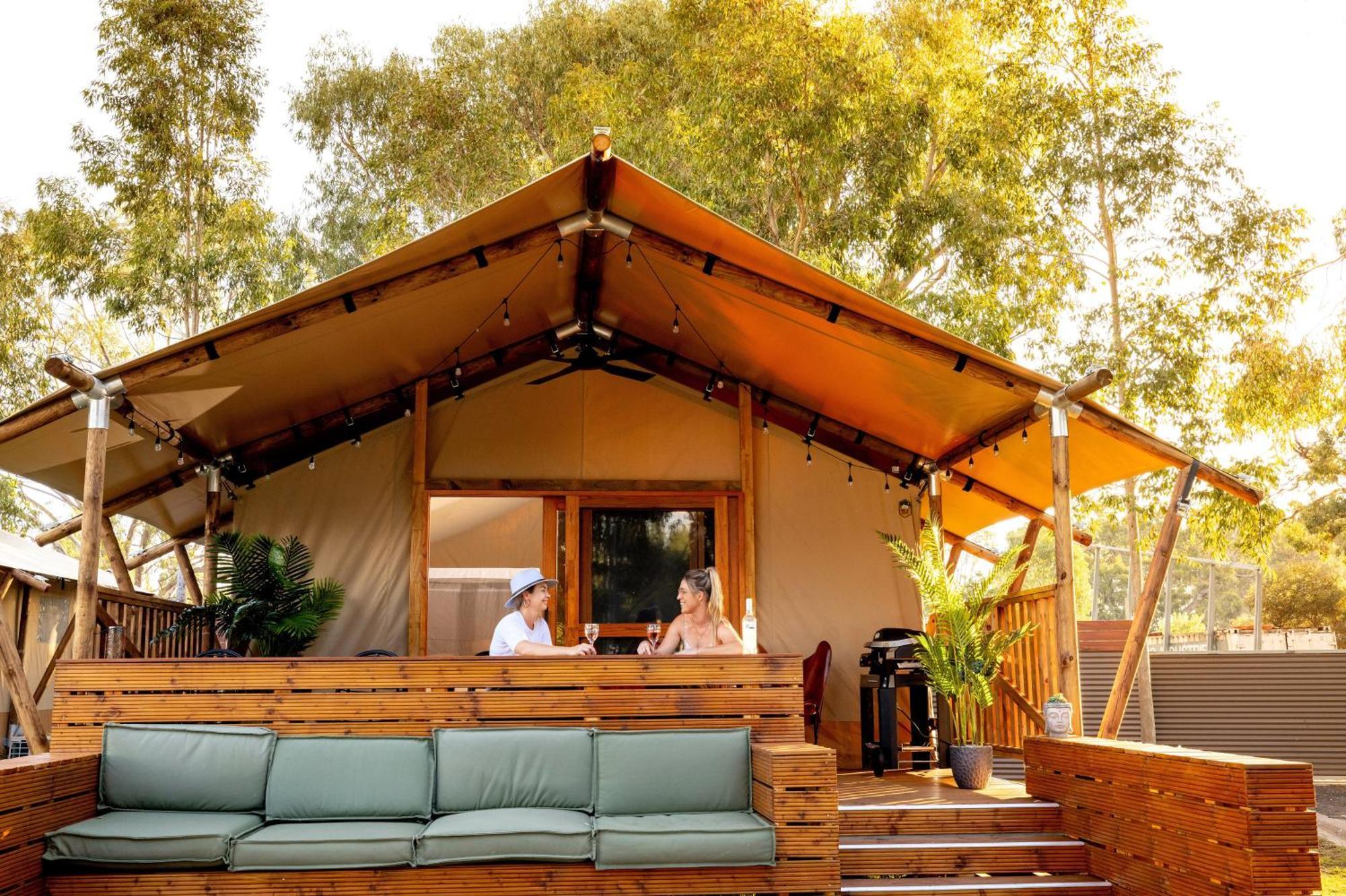 Big4 Deniliquin Holiday Park Exterior photo