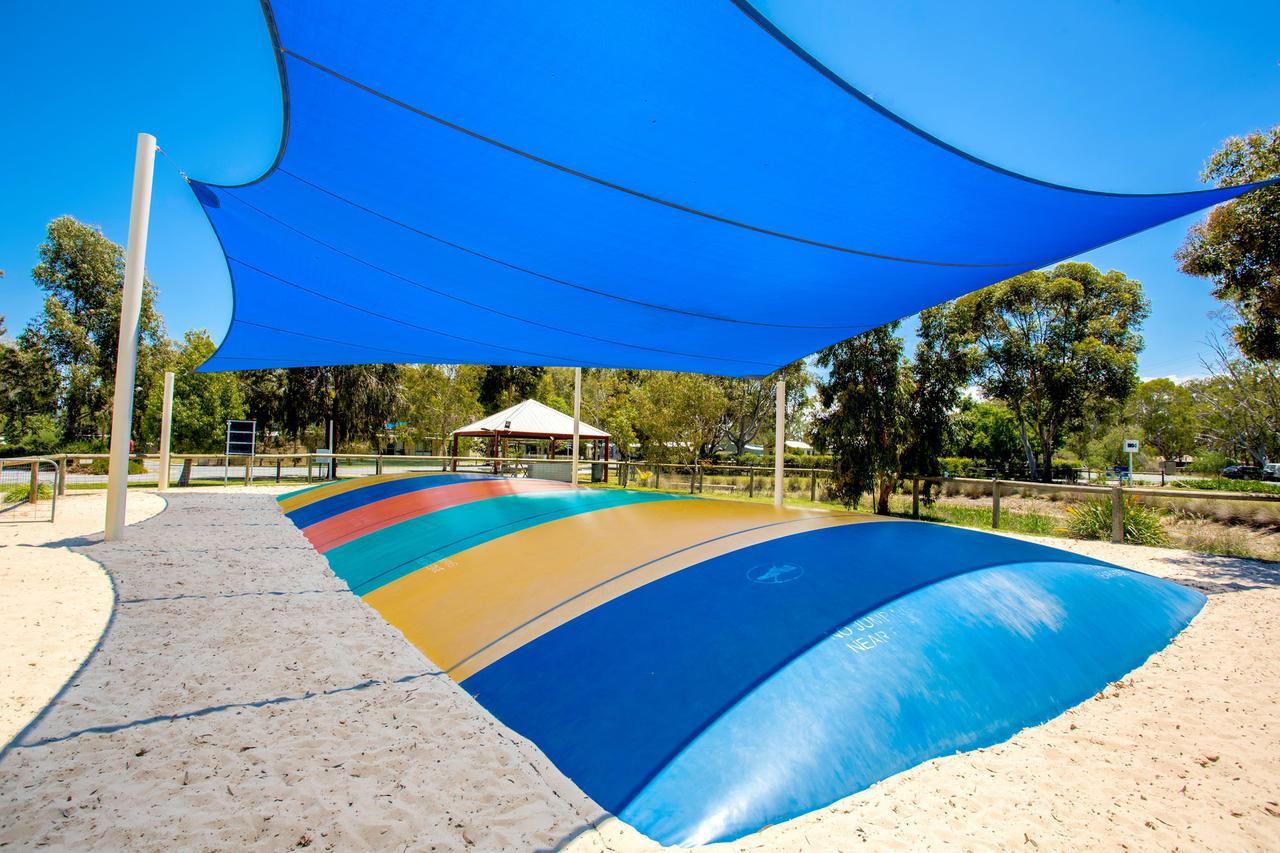 Big4 Deniliquin Holiday Park Exterior photo
